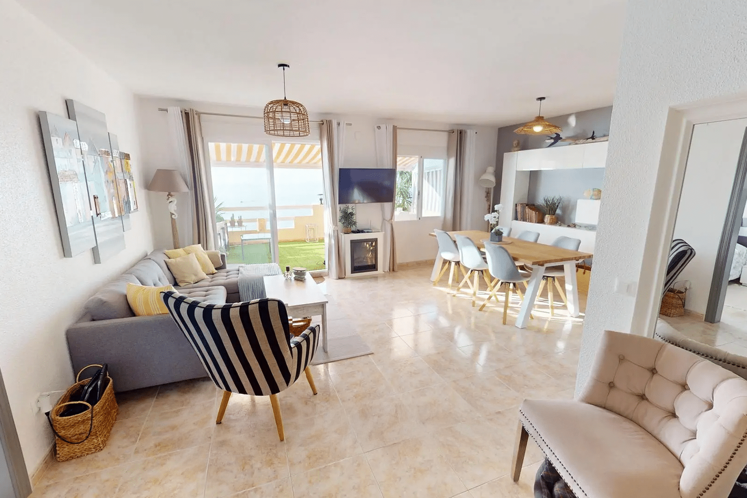 Living room of an apartment with sea view in Peníscola